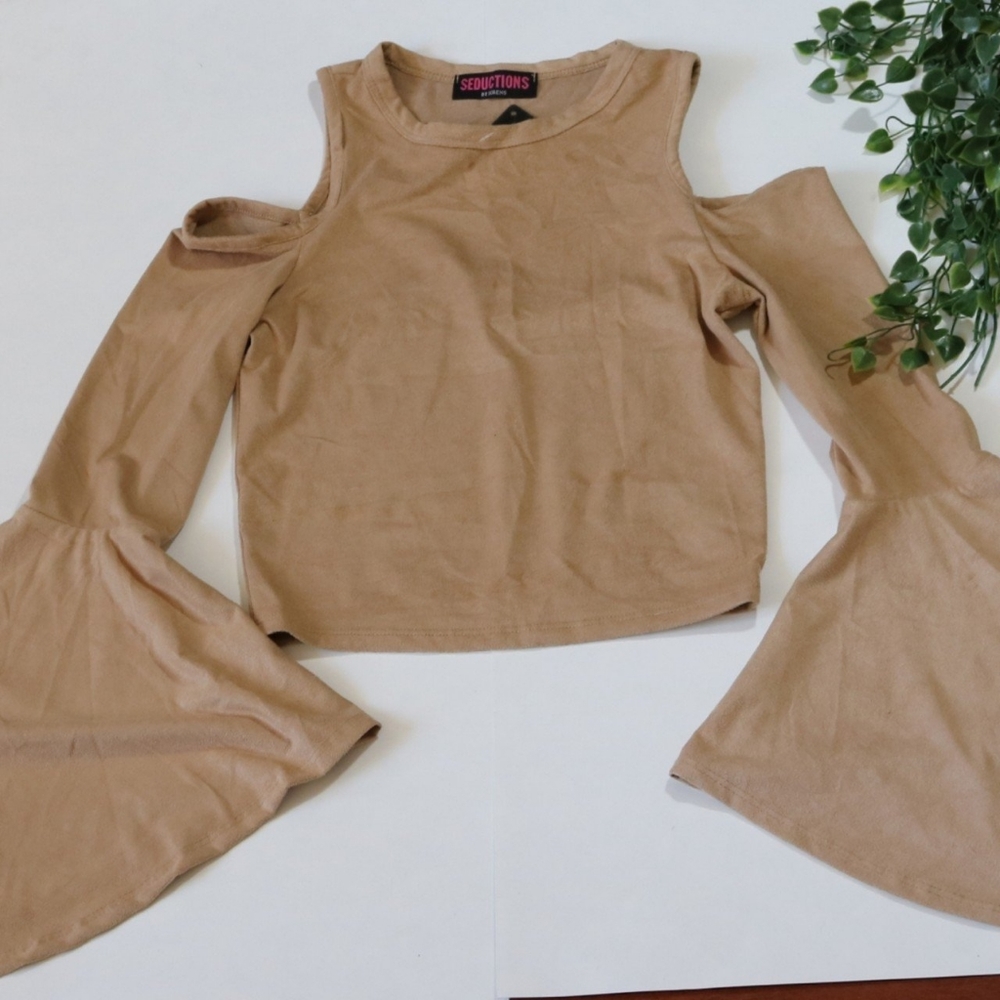 BRAND NEW W/TAGS: SUEDE BELL SLEEVE TOP